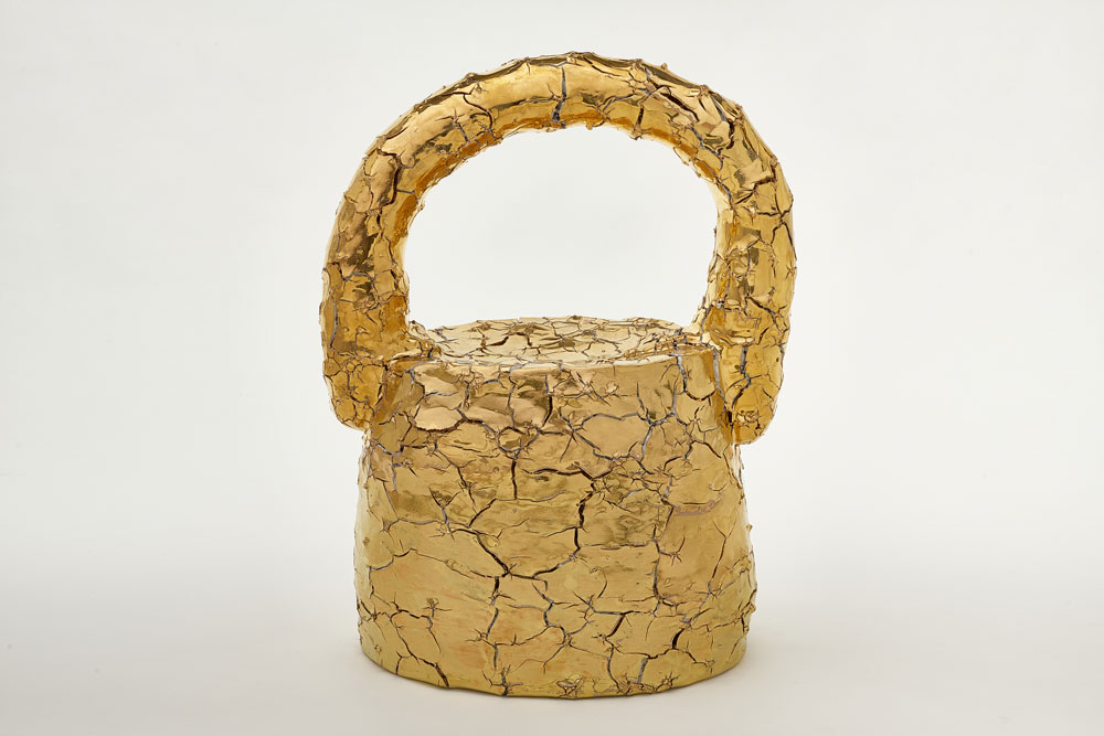 deformierter kreis auf elliptoid glanzgold 2021